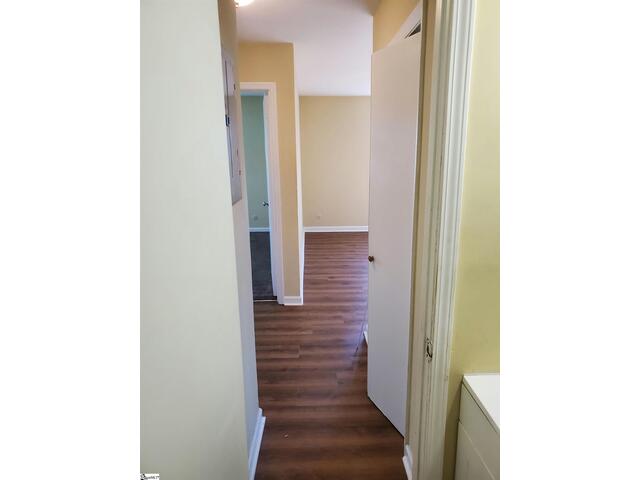 Photo of 713 E Curtis