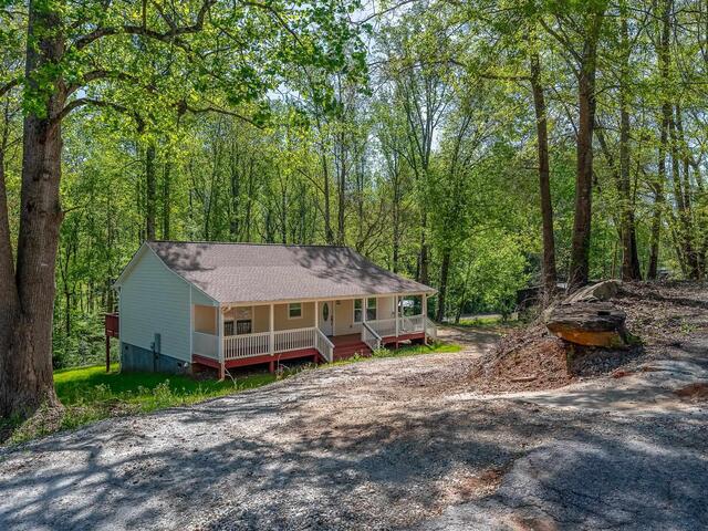 Photo of 2134 Geer Highway