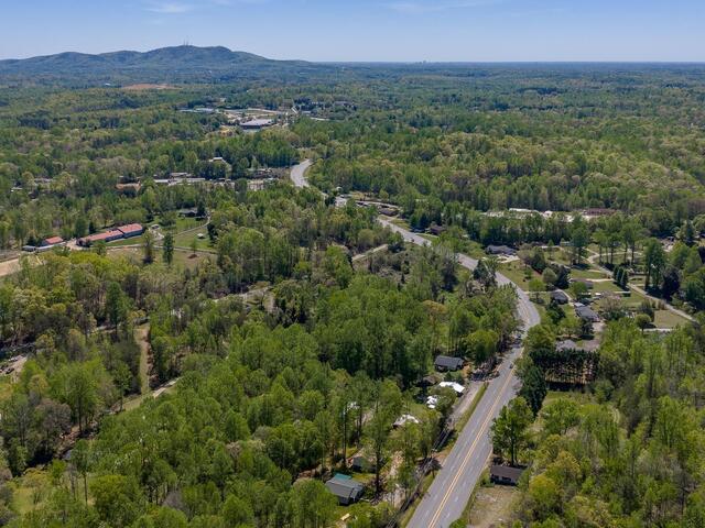 Photo of 2134 Geer Highway