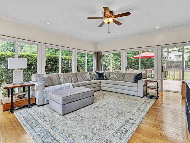 Photo of 102 Wood Creek Drive