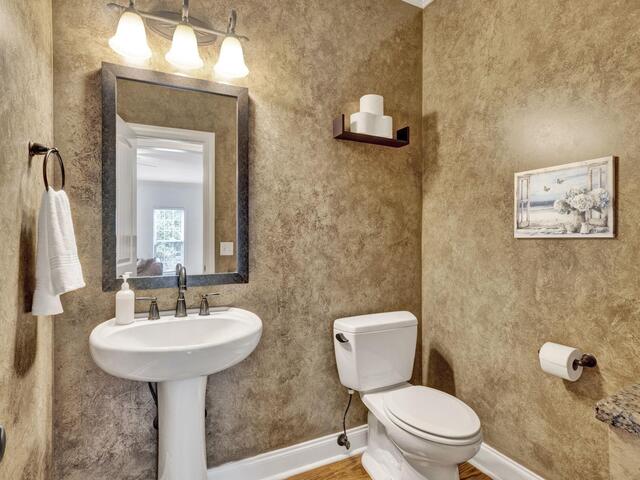 Photo of 102 Wood Creek Drive