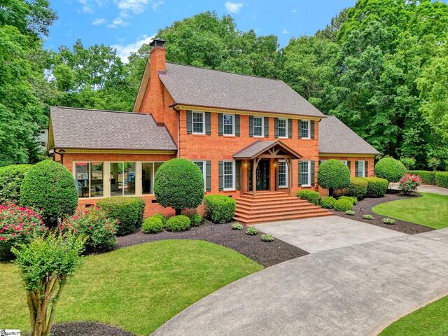 Photo of 102 Wood Creek Drive