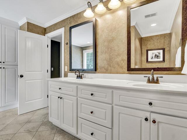 Photo of 102 Wood Creek Drive
