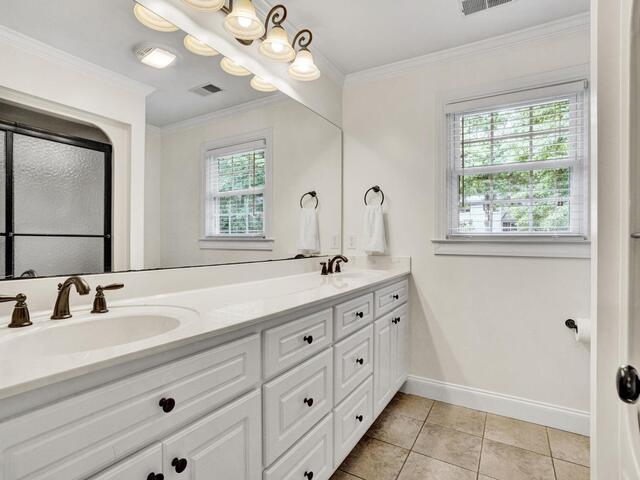 Photo of 102 Wood Creek Drive