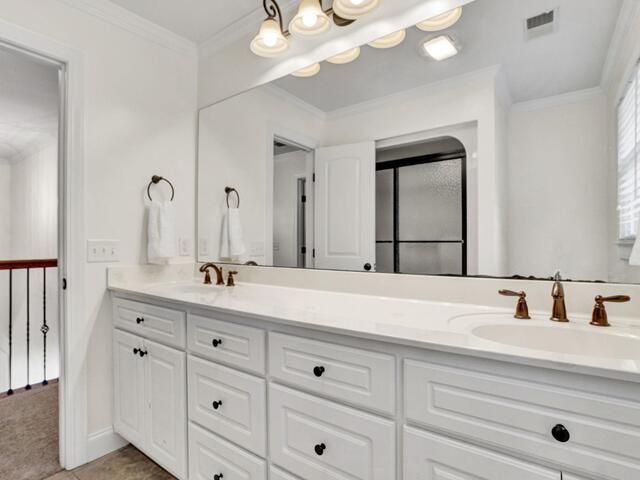 Photo of 102 Wood Creek Drive
