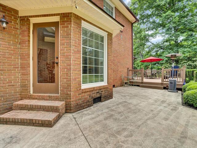 Photo of 102 Wood Creek Drive