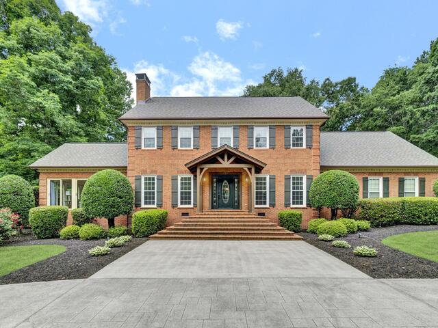 Photo of 102 Wood Creek Drive