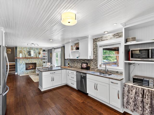 Photo of 104 Central Avenue