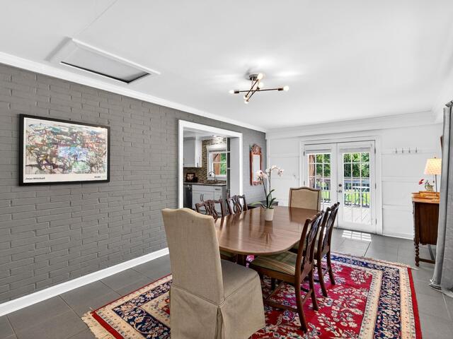 Photo of 104 Central Avenue