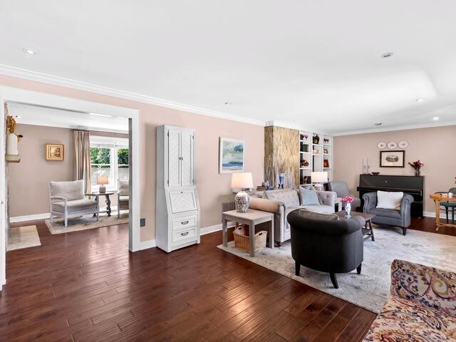 Photo of 104 Central Avenue
