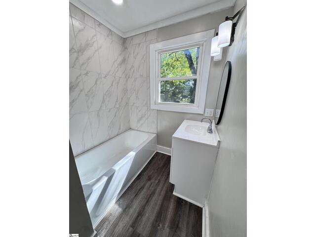 Photo of 637 N Old Laurens Road