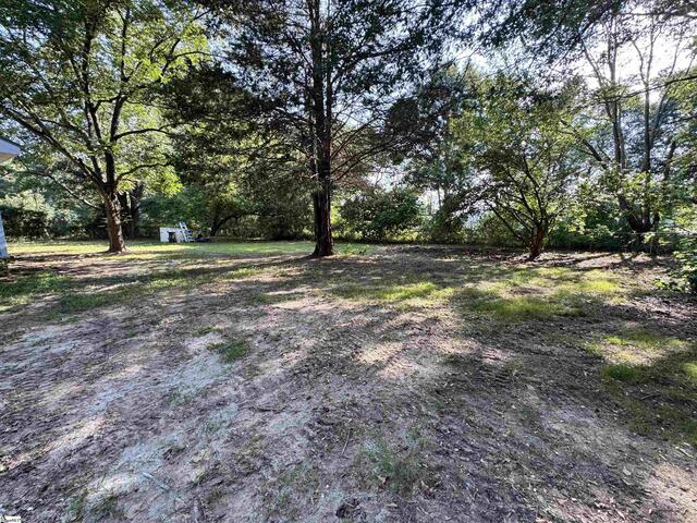 Photo of 637 N Old Laurens Road