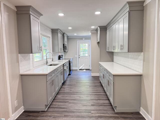 Photo of 637 N Old Laurens Road