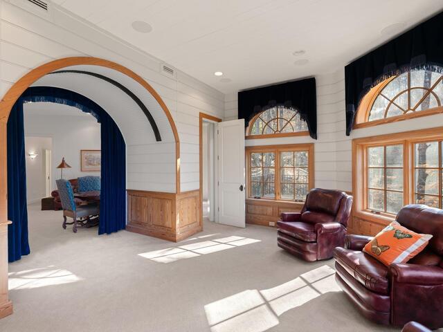 Photo of 604 Top Ridge Drive