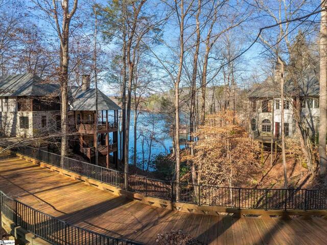 Photo of 604 Top Ridge Drive