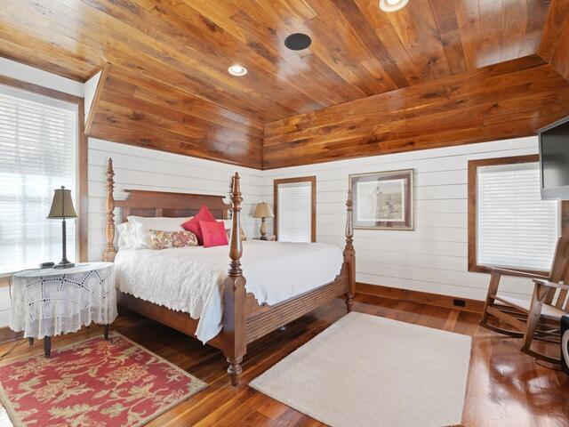 Photo of 604 Top Ridge Drive