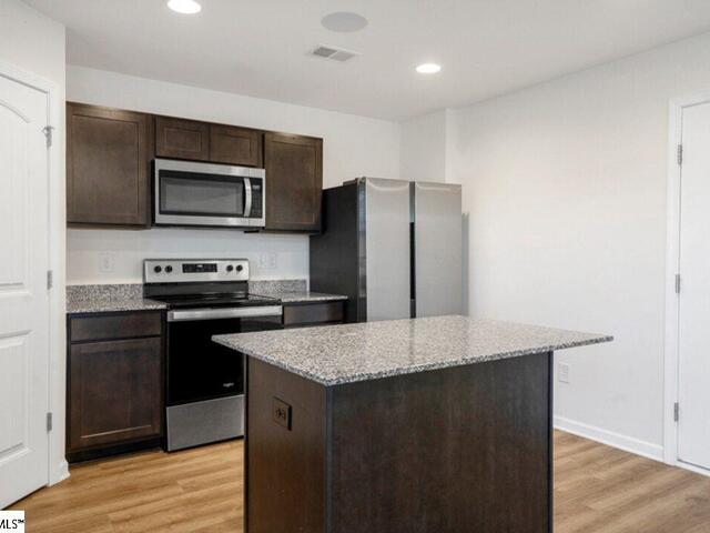 Photo of 422 Seaborn Circle