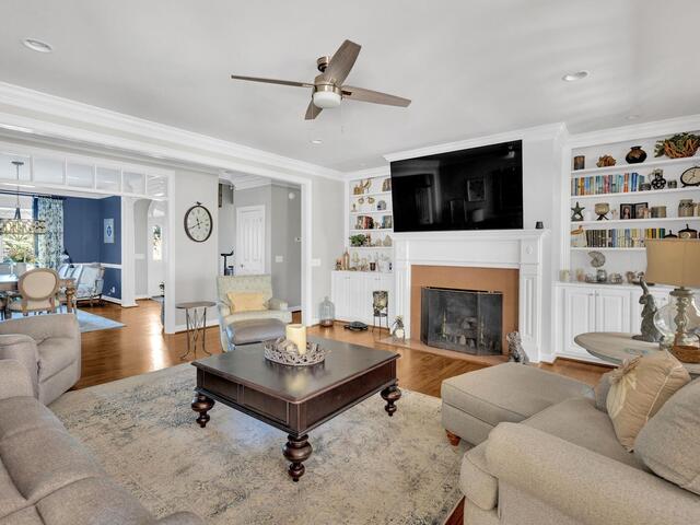 Photo of 1 Gilder Trace