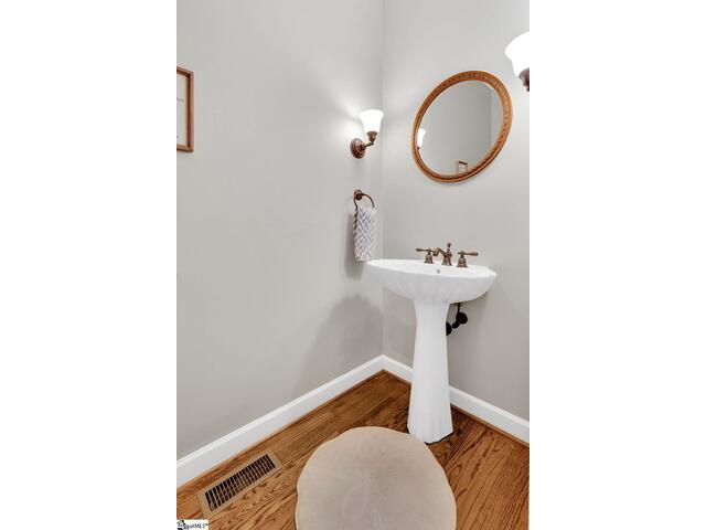 Photo of 1 Gilder Trace