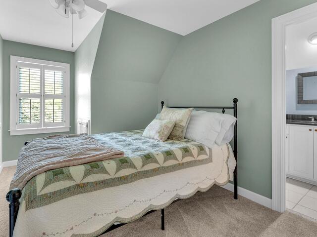 Photo of 1 Gilder Trace