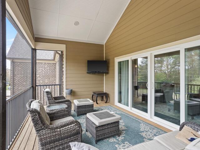 Photo of 316 Scenic Lake Court