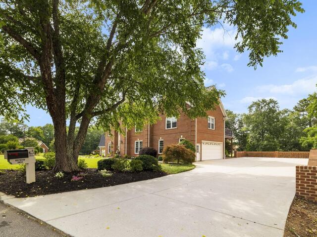 Photo of 801 Shefwood Drive