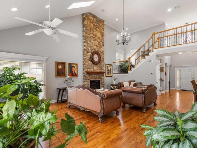 Photo of 8 Middleberry Court