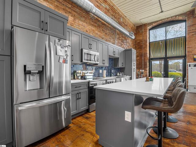Photo of 300 South Street