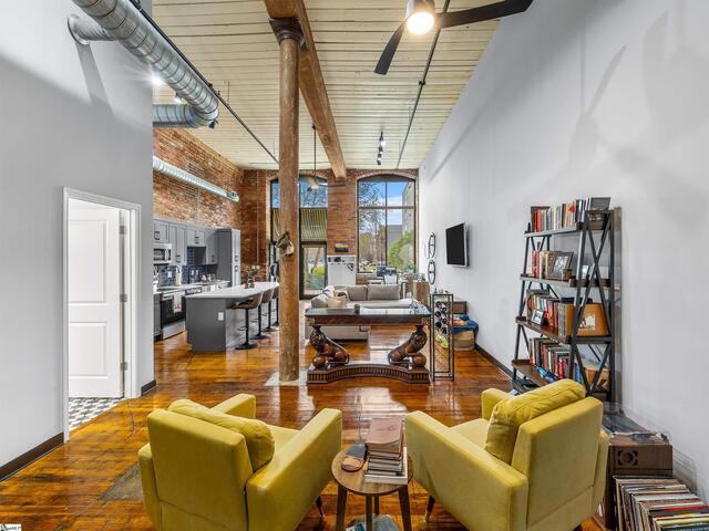Photo of 300 South Street