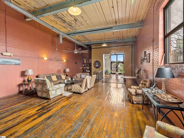 Photo of 300 South Street