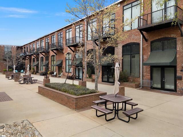 Photo of 300 South Street