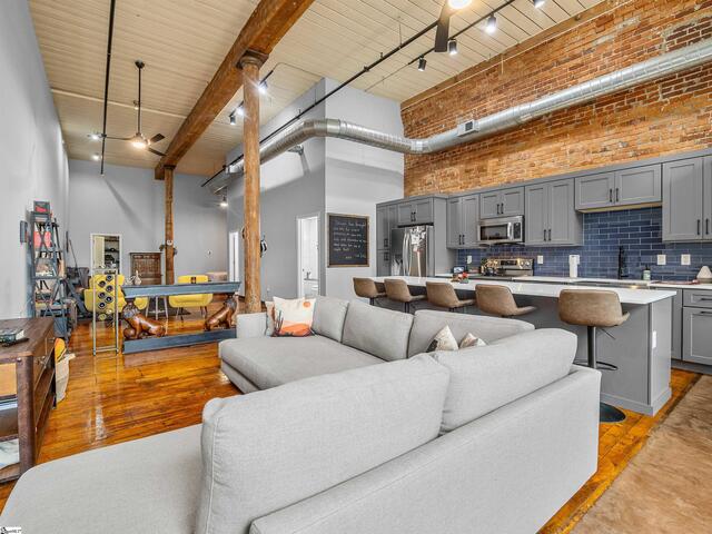 Photo of 300 South Street