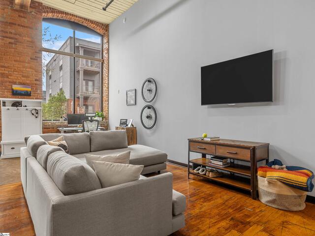 Photo of 300 South Street
