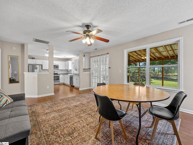 Photo of 532 Tut Court