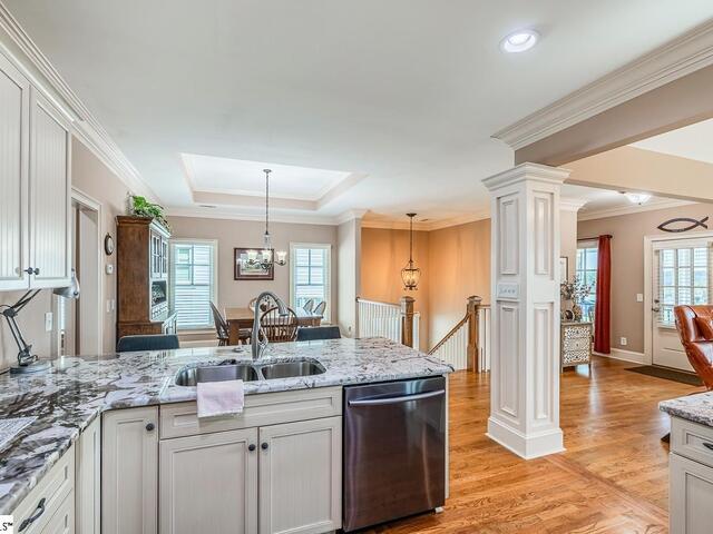 Photo of 902 Blue Moon Street