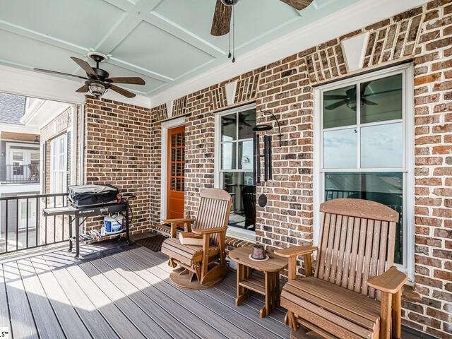 Photo of 902 Blue Moon Street