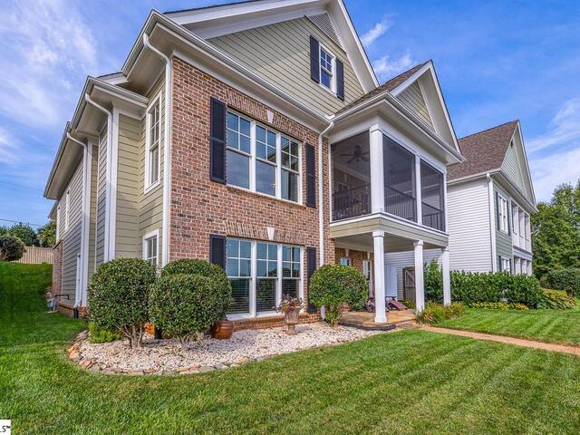 Photo of 902 Blue Moon Street