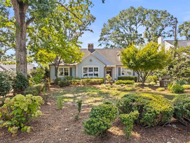 Photo of 98 Woodvale Avenue