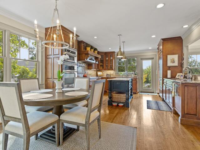 Photo of 98 Woodvale Avenue