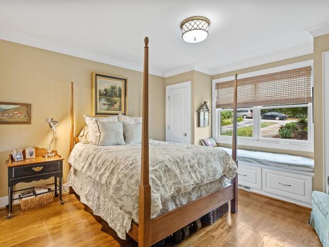 Photo of 98 Woodvale Avenue