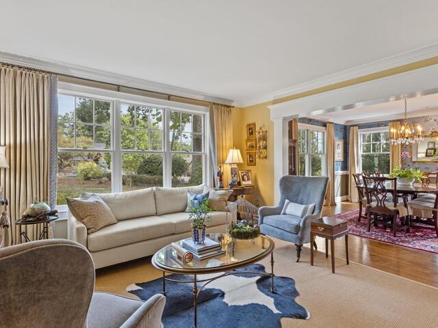 Photo of 98 Woodvale Avenue