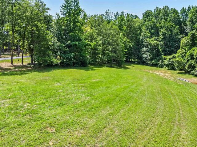 Photo of 141 Flowing Rock Road
