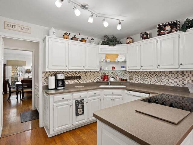 Photo of 115 Dartmoor Drive