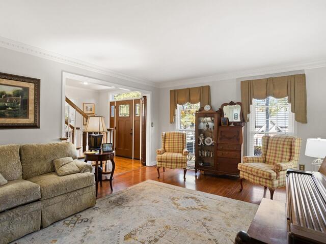 Photo of 115 Dartmoor Drive