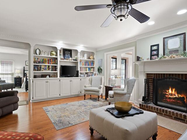 Photo of 115 Dartmoor Drive