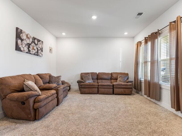 Photo of 114 Pewter Circle