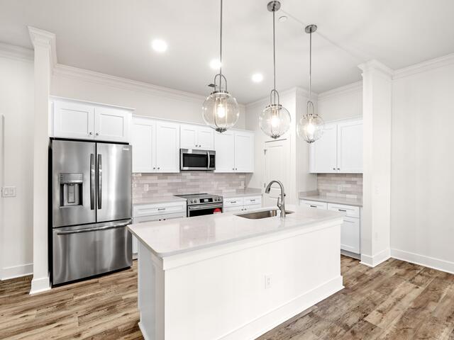 Photo of 98 E McBee Avenue