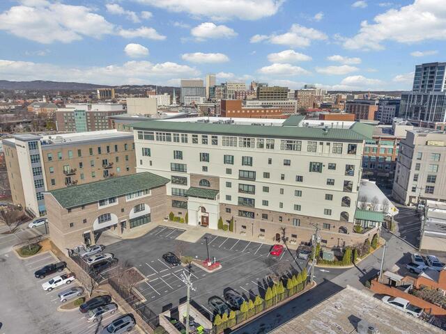 Photo of 121 Rhett Street