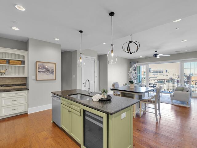 Photo of 121 Rhett Street