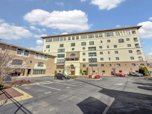 Photo of 121 Rhett Street